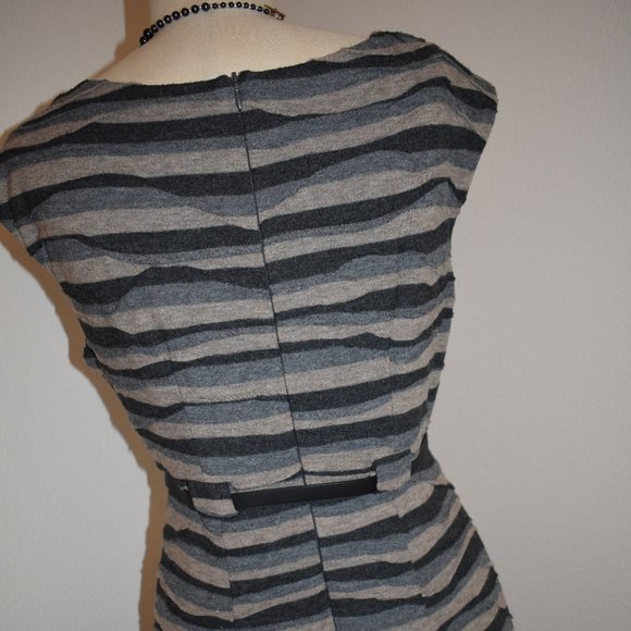 Connected Apparel Cap Sleeve Dress - Picture 3 of 7